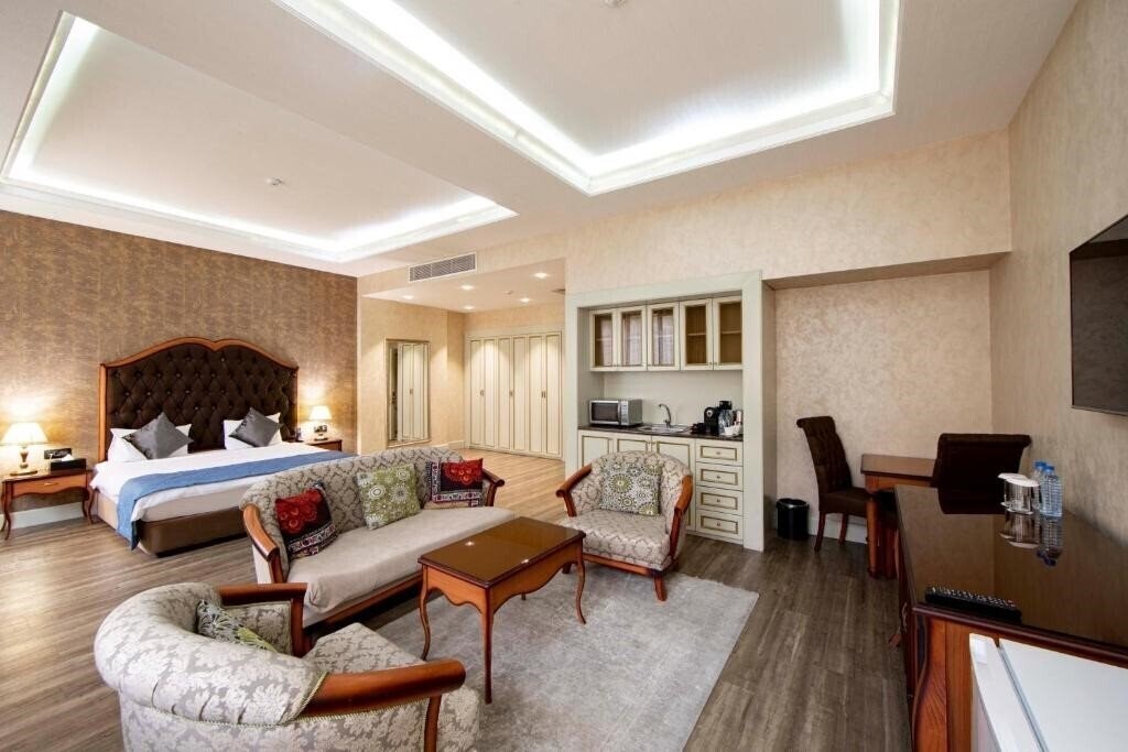 Фото Sapphire Inn 4*