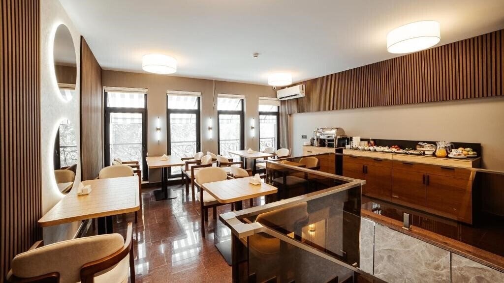 Изображение White Breeze Hotel 4*