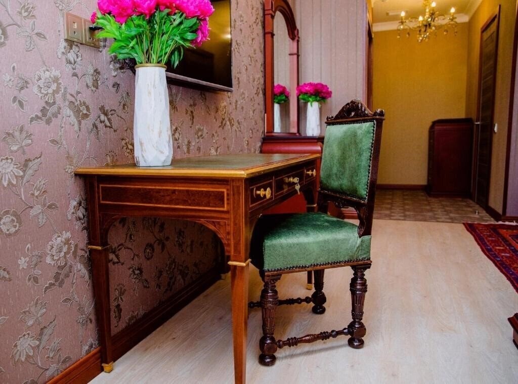 Фотография Royal Antique Boutique Hotel 4*