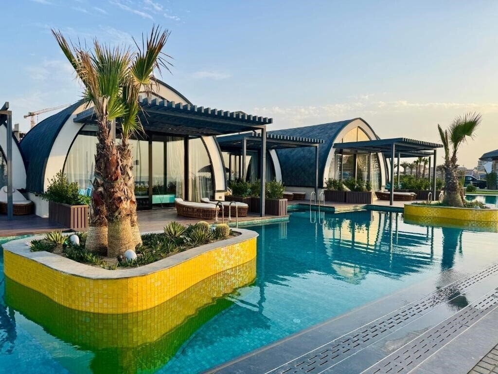 Отель Retreat Beach Resort by Caspimayr Nardaran (ex. Caspimayr Retreat Resort, Caspi Mayr) 5*