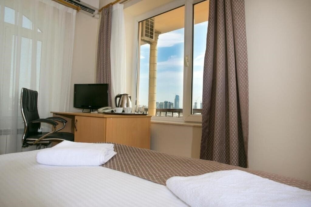 Фото Old City Inn Hotel 3*