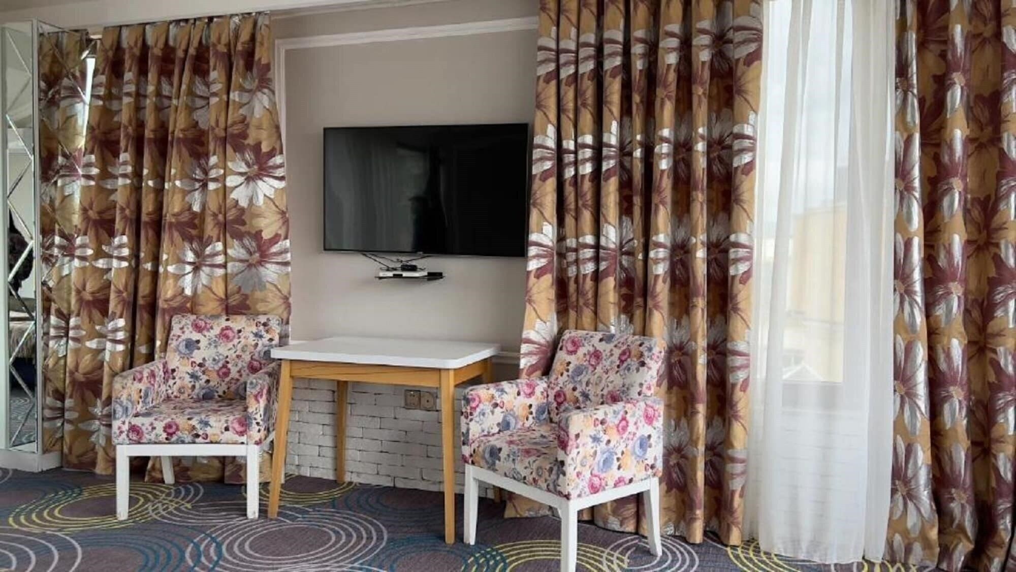 Фото Royal Qala Hotel (ex. Royal Gala Boutique) 3*