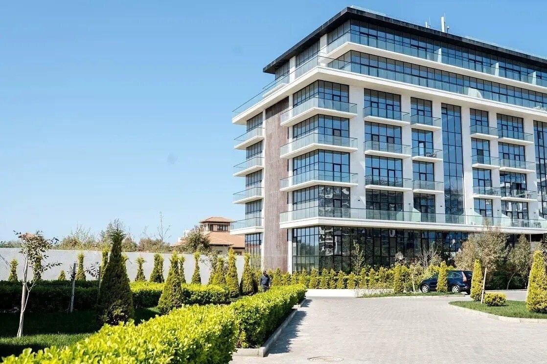 Отель Lighthouse, Sea Breeze 5*