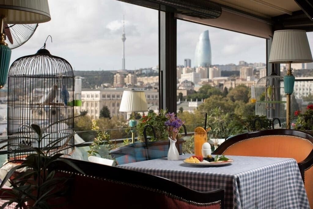 Готель Sapphire City Hotel 4*