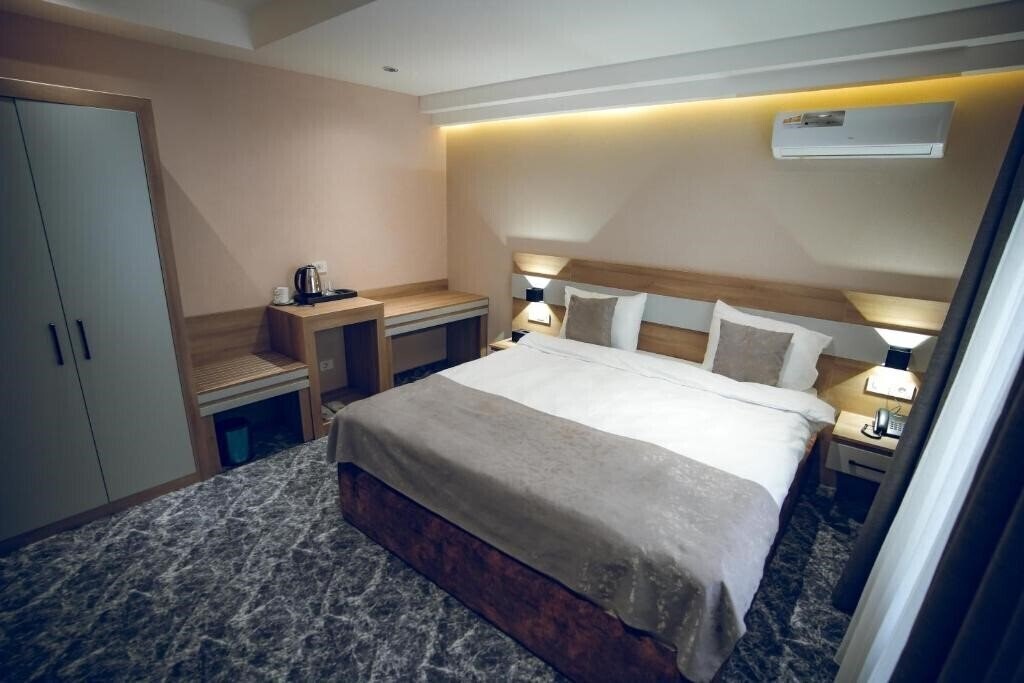 Фото Momentum Hotel Baku 4*
