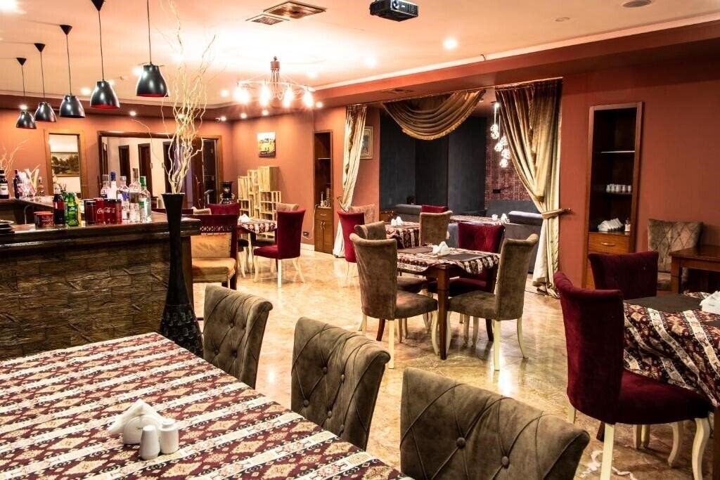 Фото Atropat Hotel 4*