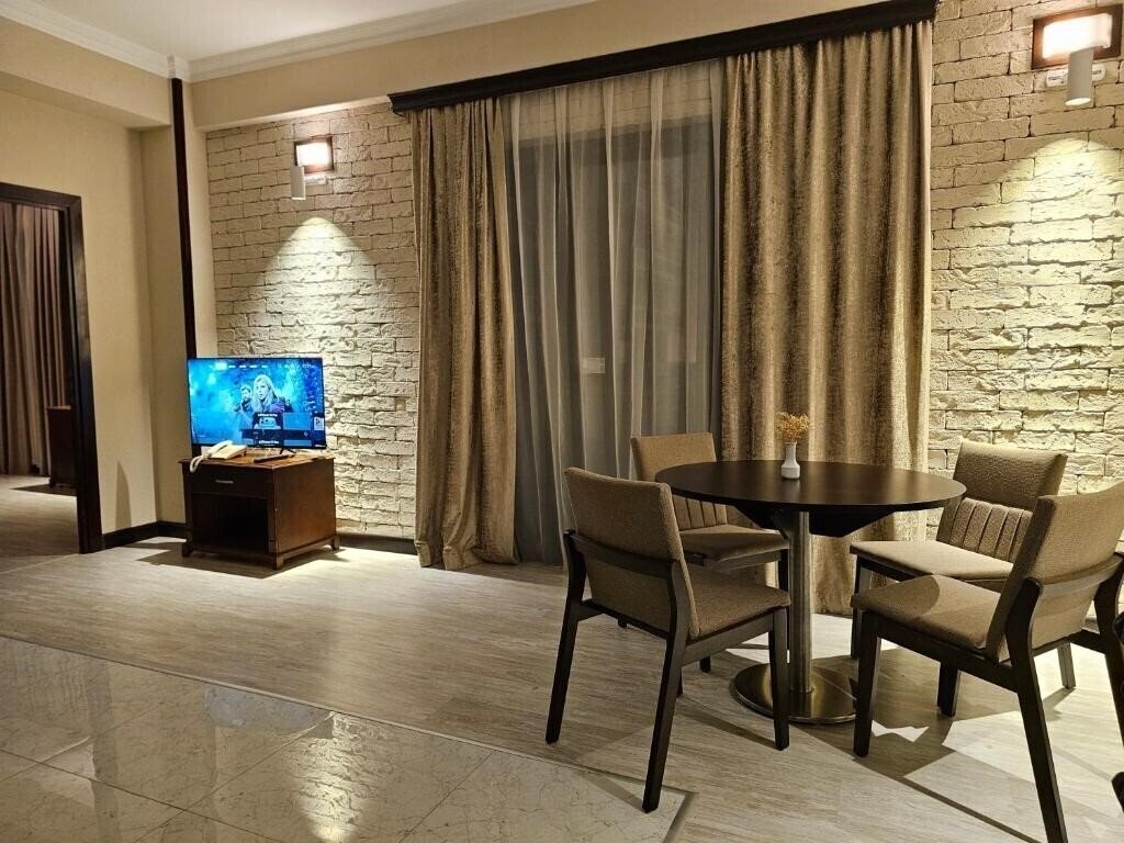 Картинка Crown 5*