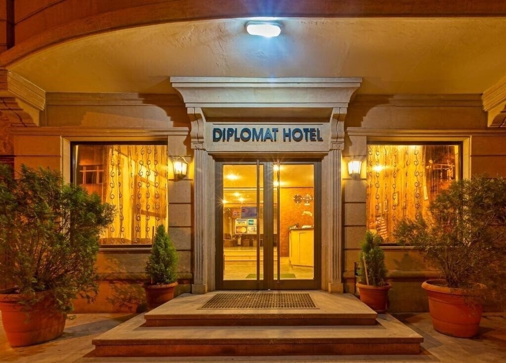 Готель Diplomat Hotel Baku 3*