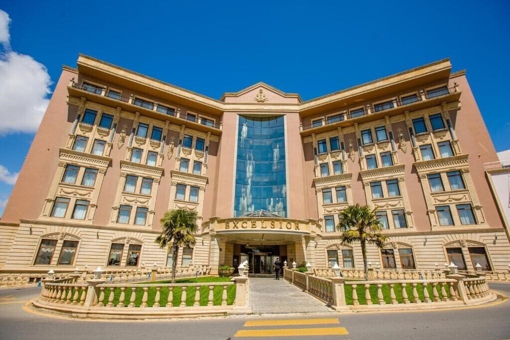 Отель Excelsior Hotel Baku 5*