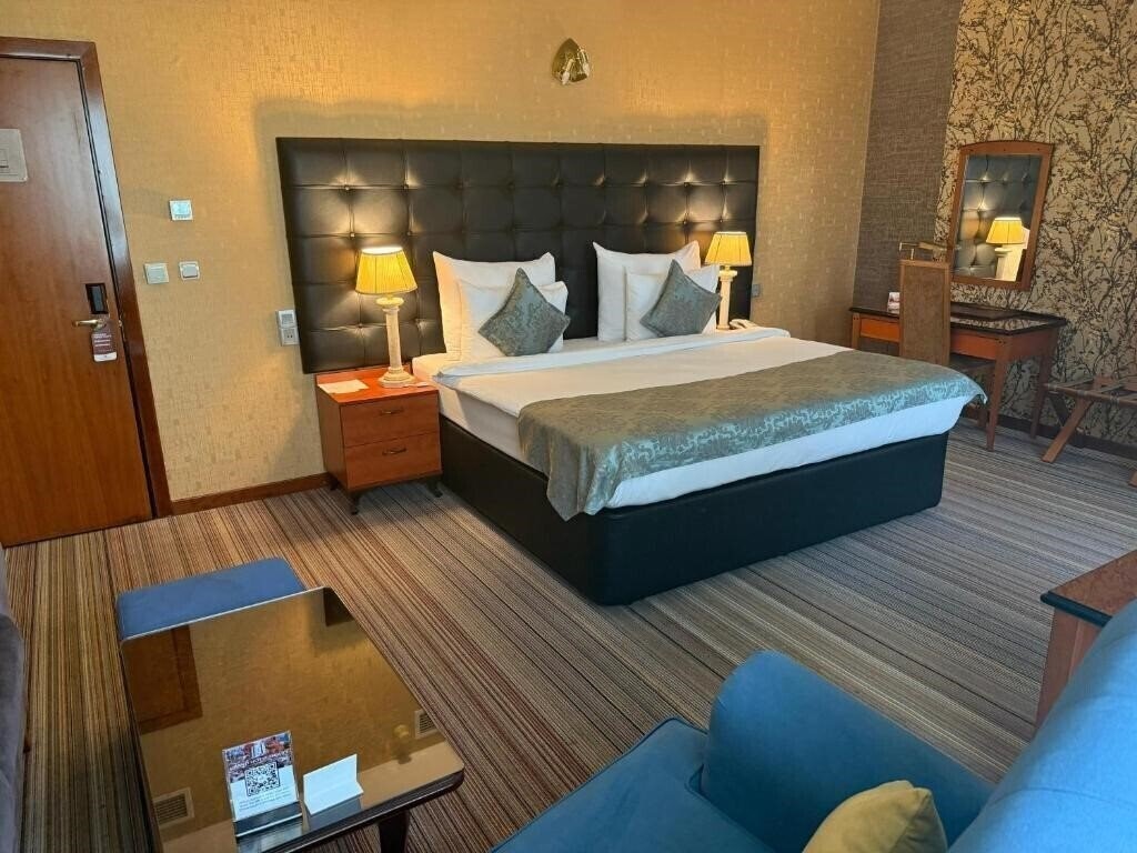 Фото Grand Hotel Europe Baku 5*