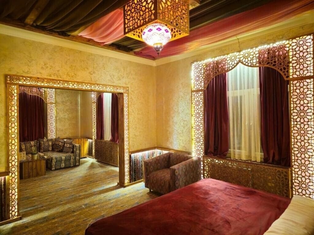 Фото Qiz Qalasi Hotel 3*