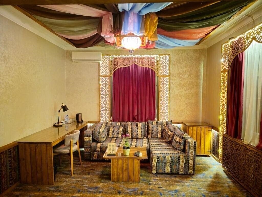 Изображение Qiz Qalasi Hotel 3*