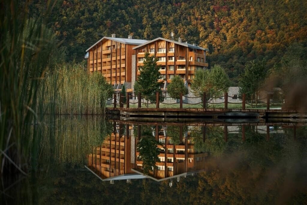Фото Chenot Palace Health Wellness Hotel 5*