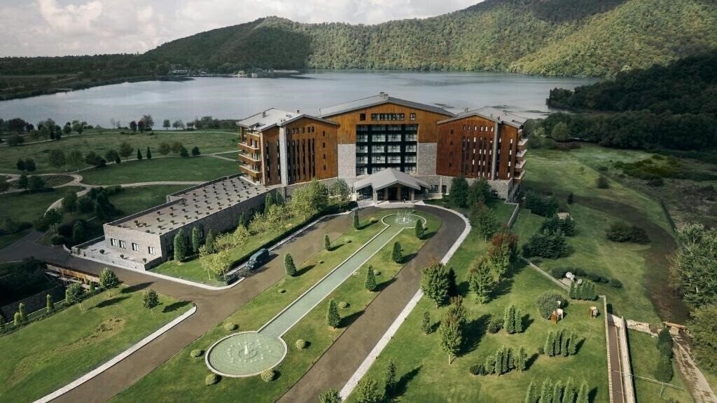 Фотография Chenot Palace Health Wellness Hotel 5*