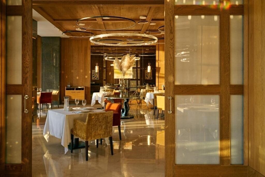 Картинка Chenot Palace Health Wellness Hotel 5*