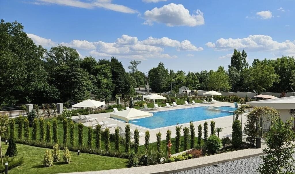 Фото Hill Chalet Hotel & Resort (ex. Hill Chalet Hotel Gabala) 4*