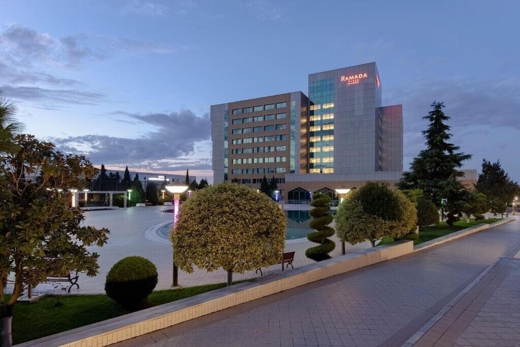 Картинка Ramada Plaza Gence 5*