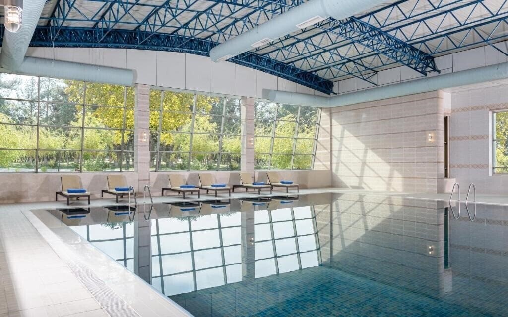 Фотографія Chinar Hotel & Spa Naftalan 5*