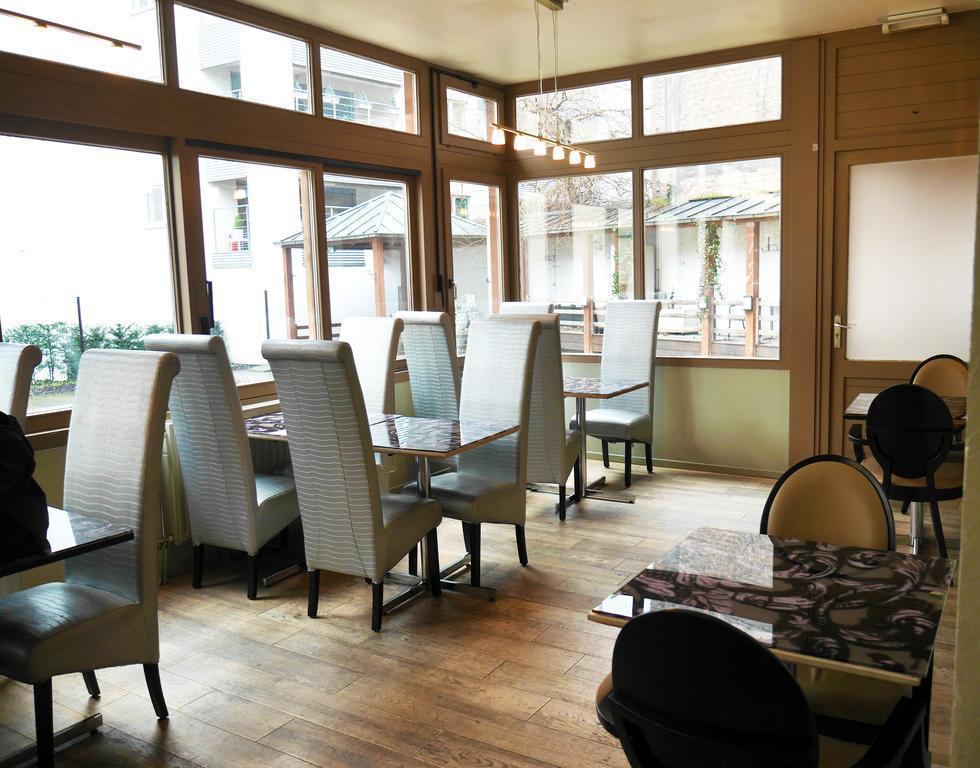 Фотография Floris Ustel Midi 3*