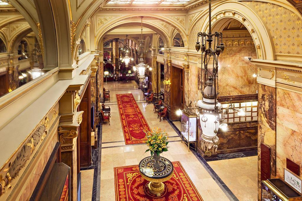 Готель Metropole Hotel 5*