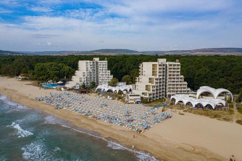 Готель Nona Hotel 3*