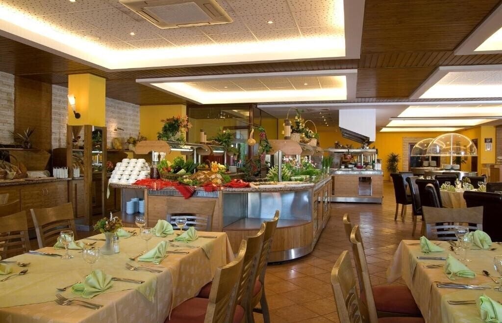 Зображення Malibu 4*