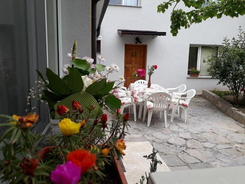 Готель Guest House Sahat Hill 2*