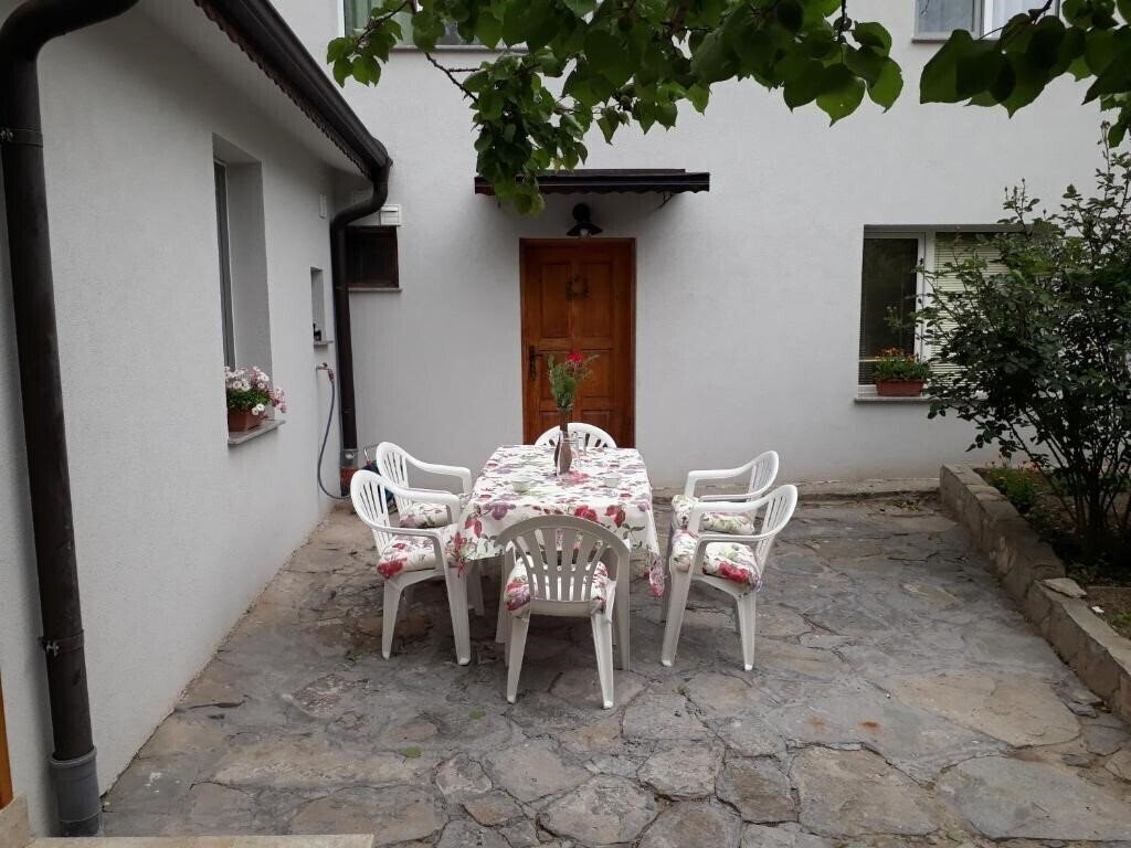 Изображение Guest House Sahat Hill 2*