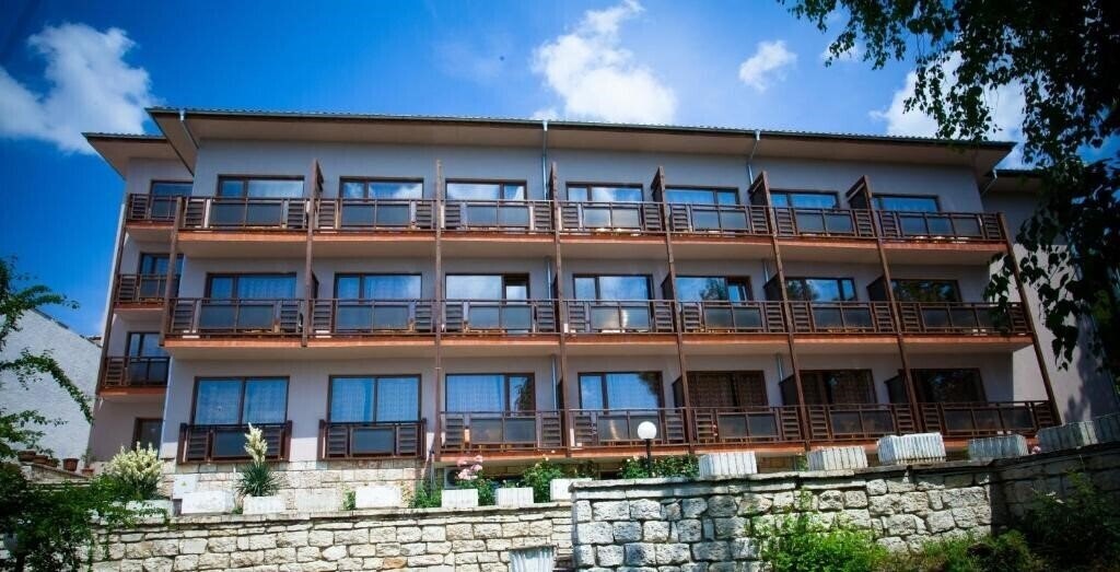 Фото Bisser 2*