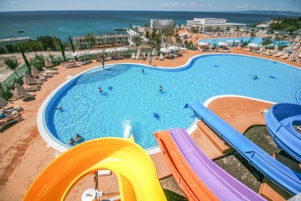 Отель White Lagoon 3*