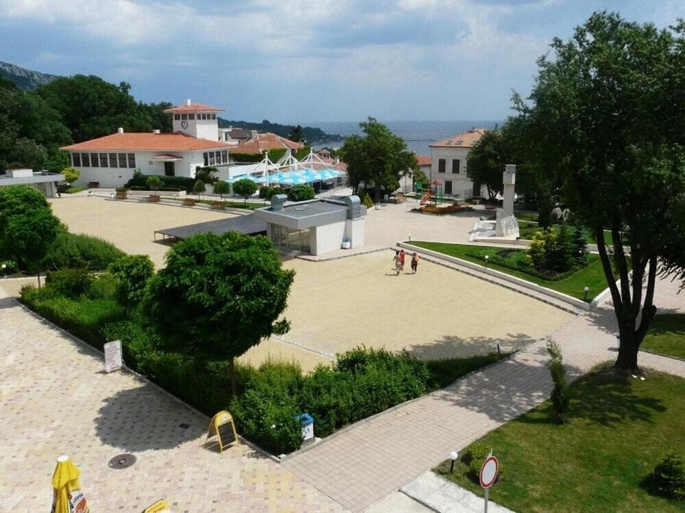 Фотографія Family Hotel Balchik 2*