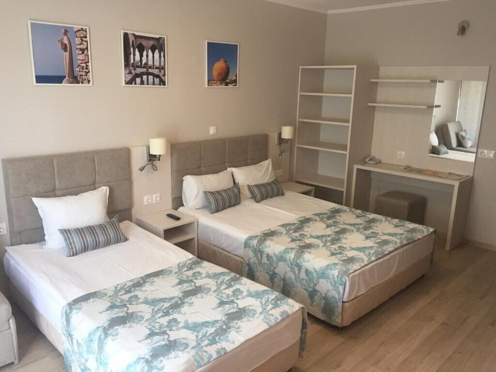 Фото Helios Balchik 3*