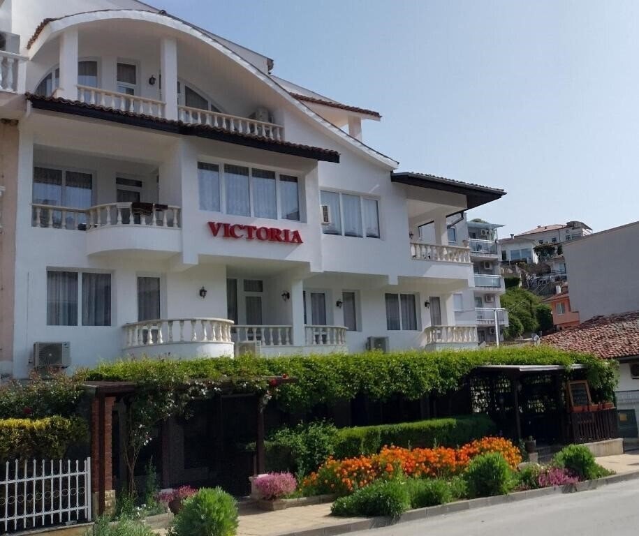 Отель Victoria Family Hotel 2*