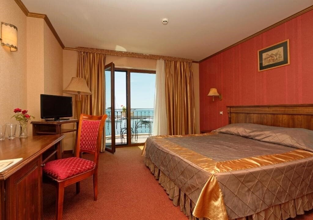 Фотографія Mistral Hotel 4*