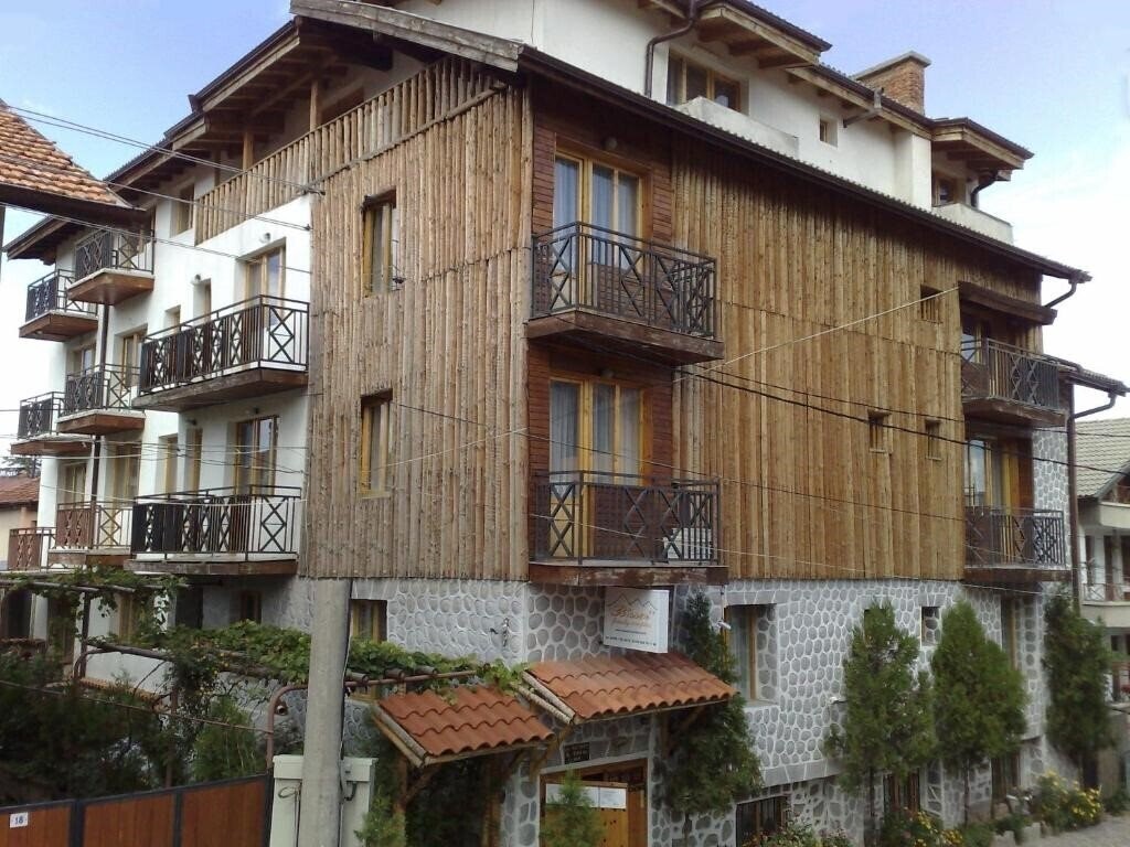 Готель Hotel Biser 3*