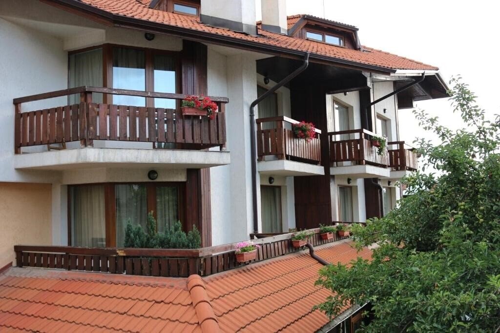 Готель Kralev Dvor 3*