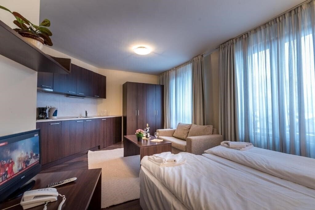 Фото Aspen Aparthotel 3*