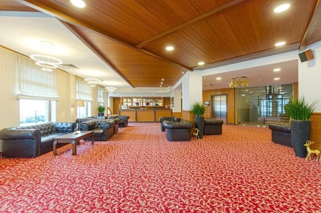 Фото Vihren Royal Palace (ex. Vihren Residence, Vihren Palace Ski & SPA Resort, Vihren Palace) 4*