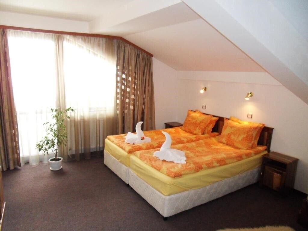 Фото Family Hotel LILI 3*