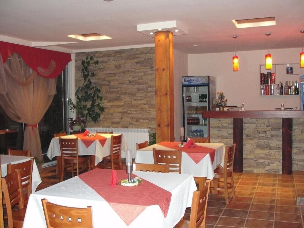 Отель Zasheva Kushta Guesthouse 3*
