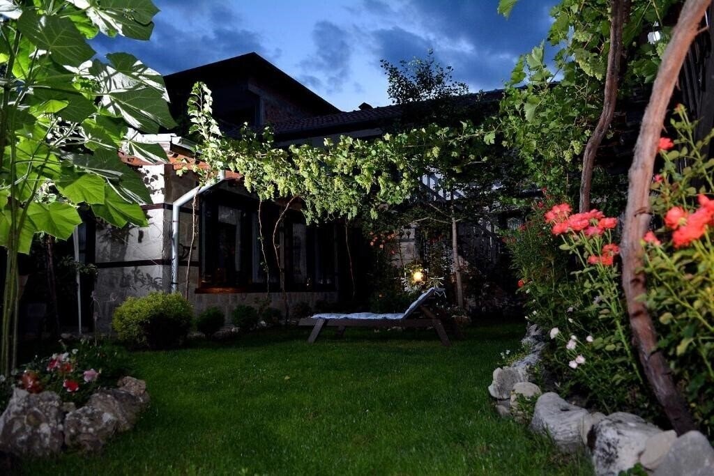 Готель Trenchova Guest House 3*