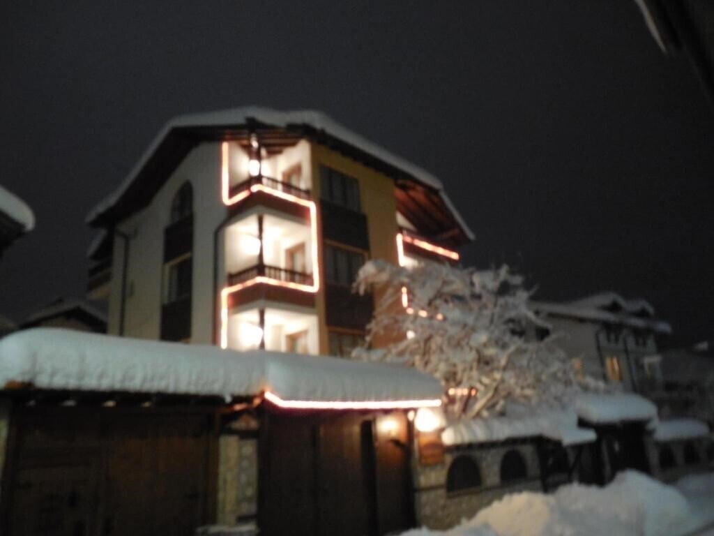 Изображение Boyadjiyski Family Hotel 3*