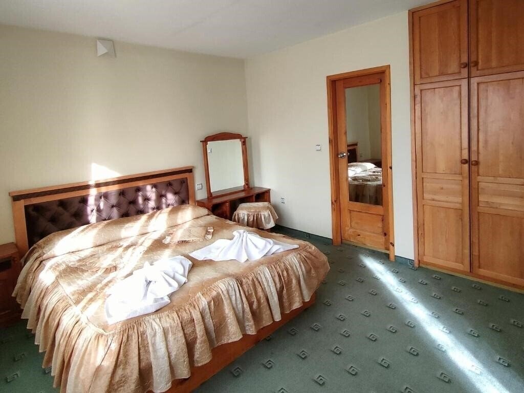Отель Guest House Grachenovi 3*