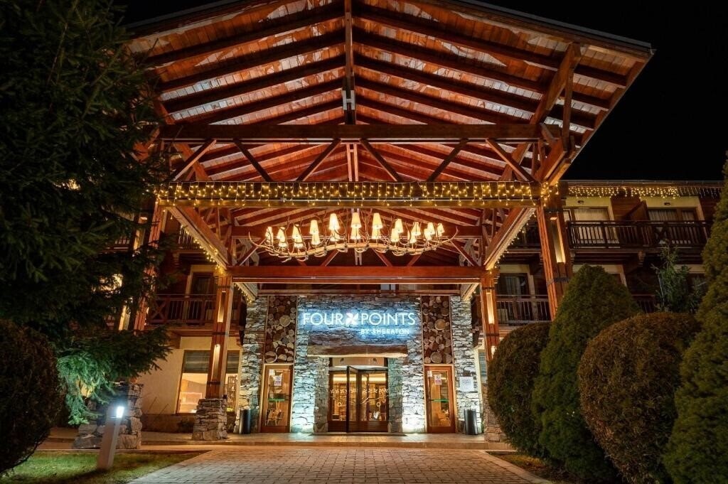 Фотографія Four Points by Sheraton Bansko (ex. Strazhite Hotel, Downtown Ski & SPA) 4*