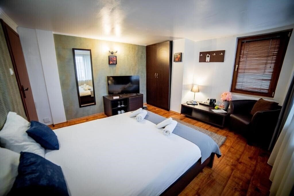 Фотографія Velinov Boutique Hotel 3*