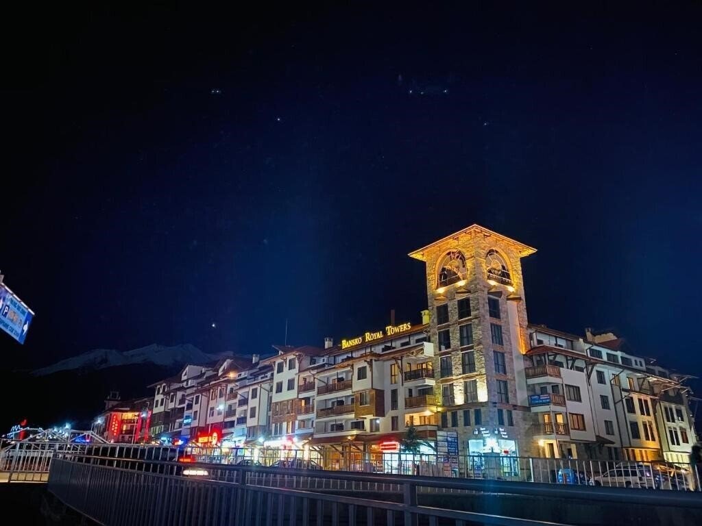 Готель Royal Towers 4*