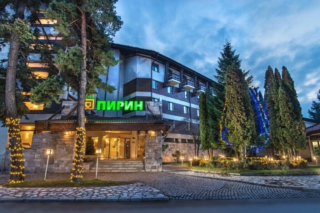 Готель Pirin 4*