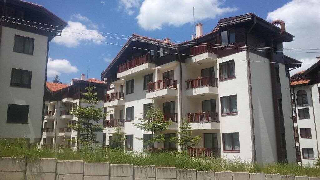 Отель Flora Residence 3*