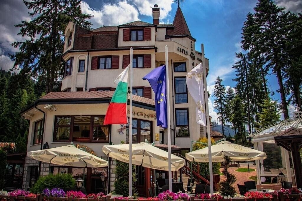 Готель Alpin 4*