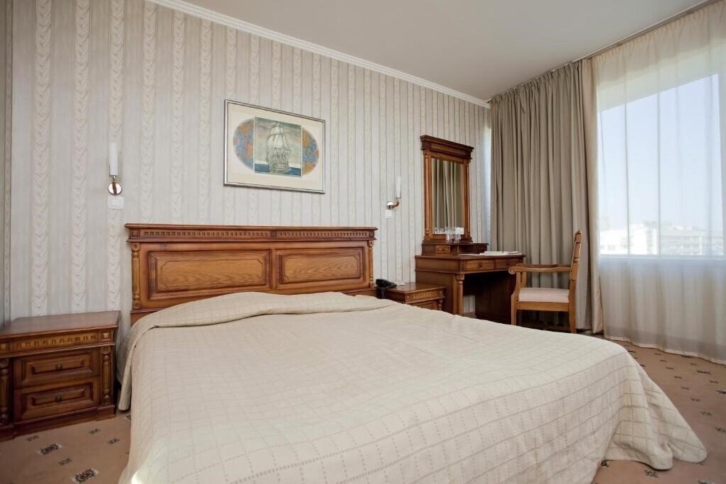 Готель Mirage Hotel 4*